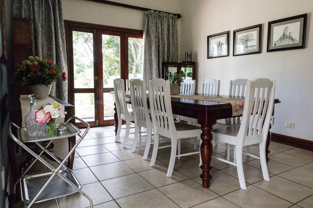 Porterfield Guest House, Champagne Valley Extérieur photo